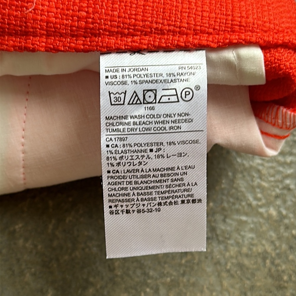 BANANA REPUBLIC Orange Shorts - Picture 6 of 6